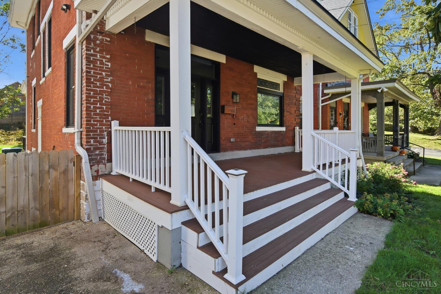 1333 Myrtle Avenue