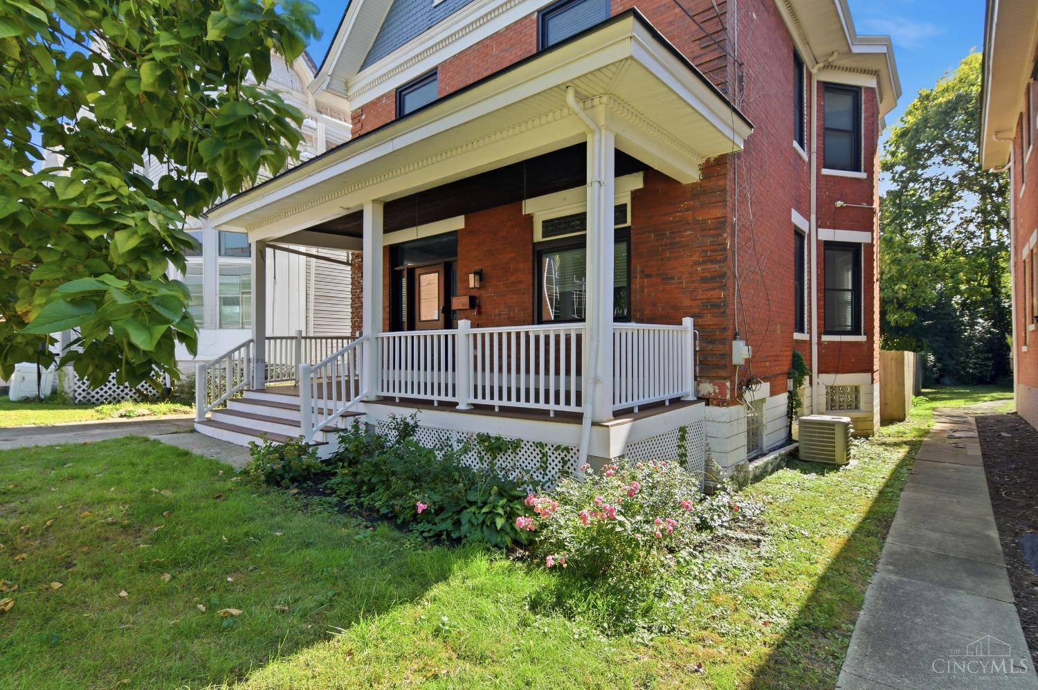 1333 Myrtle Avenue
