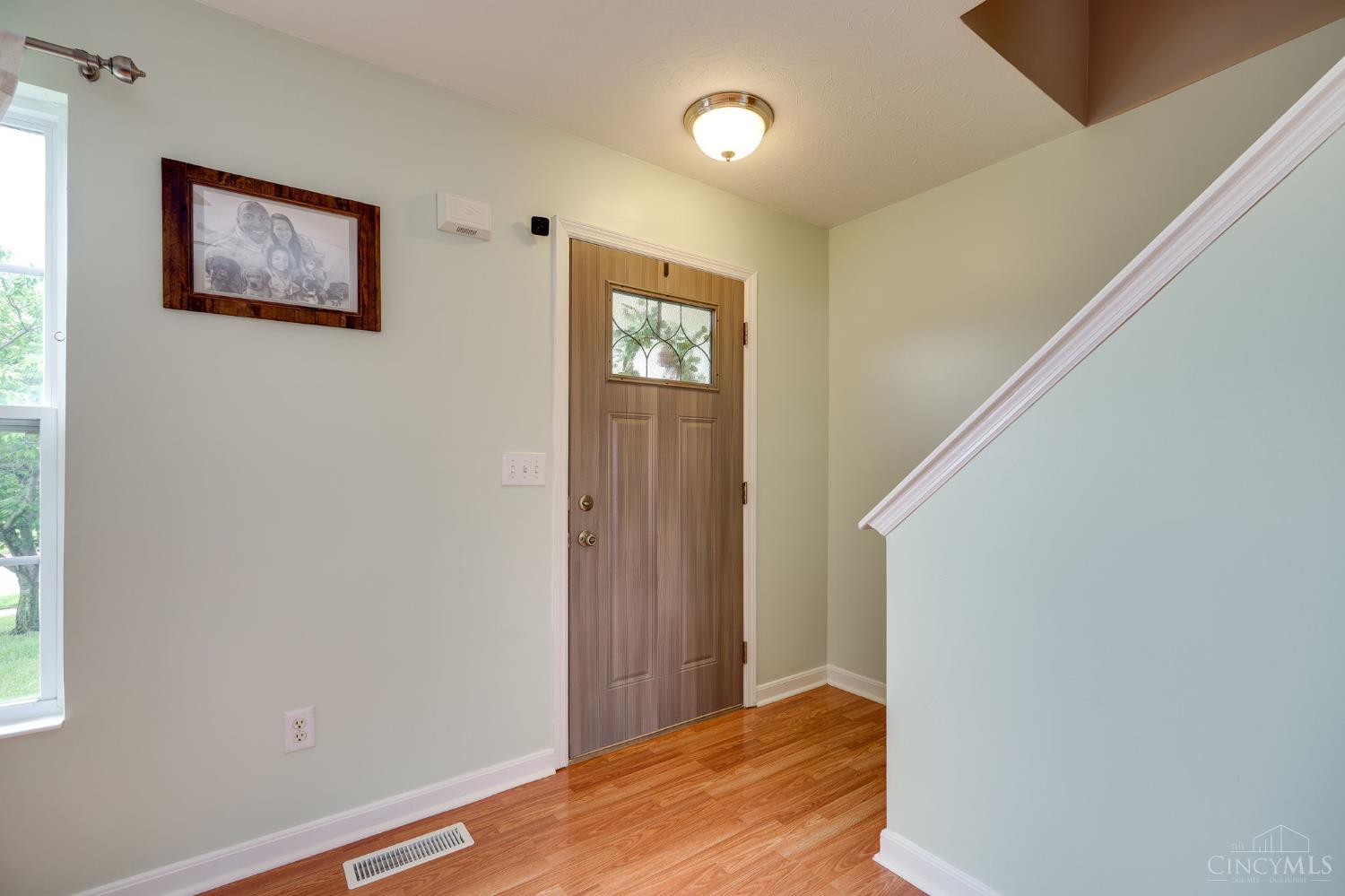 1240 Carriage Hill Lane, Hamilton, Ohio image 5
