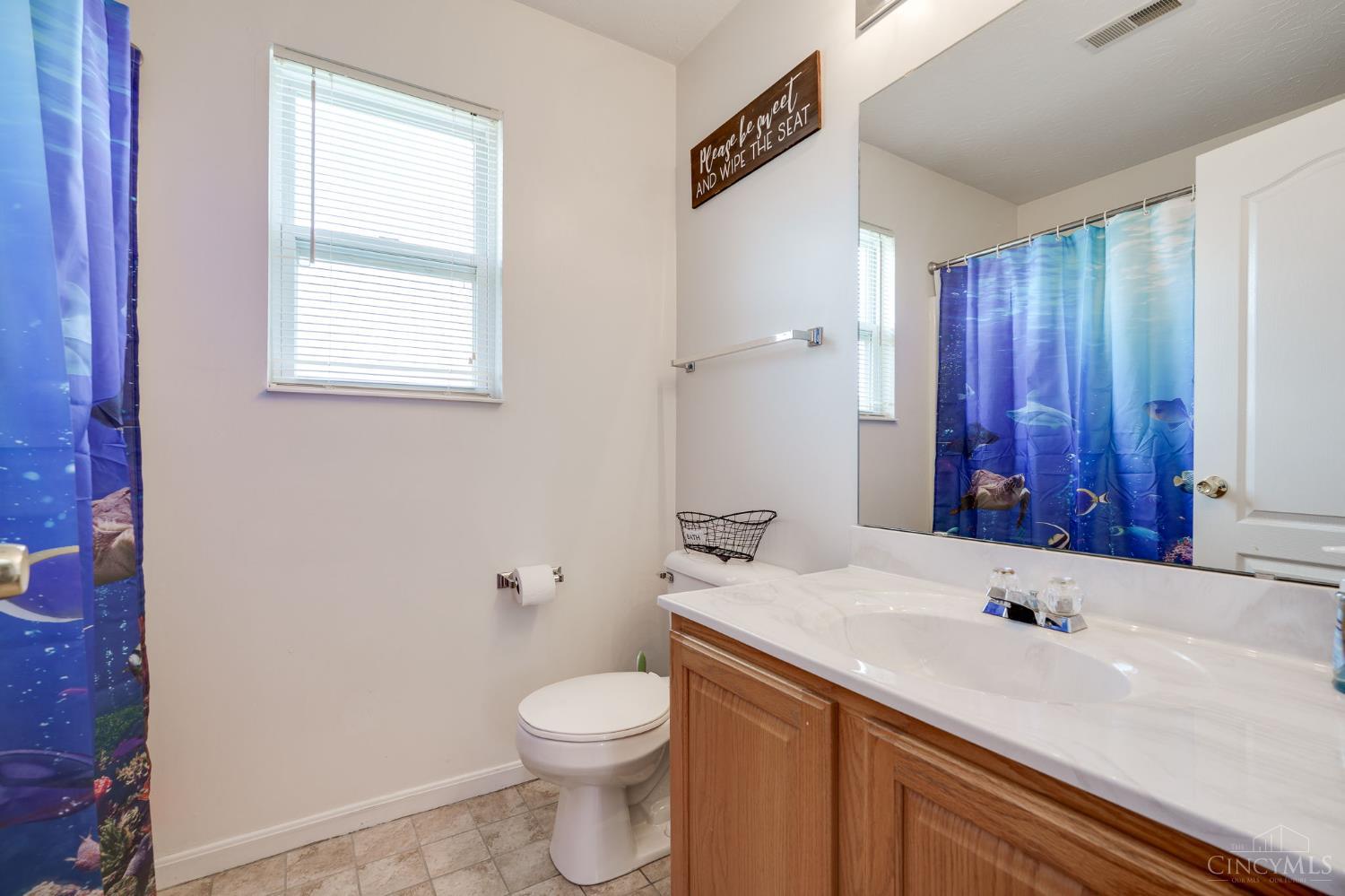 1240 Carriage Hill Lane, Hamilton, Ohio image 35