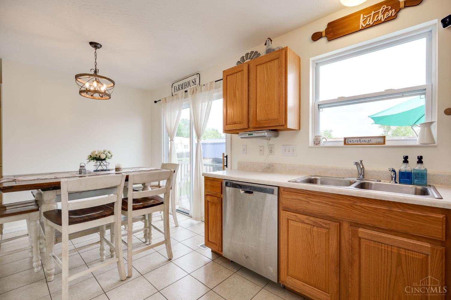 1240 Carriage Hill Lane, Hamilton, Ohio image 20