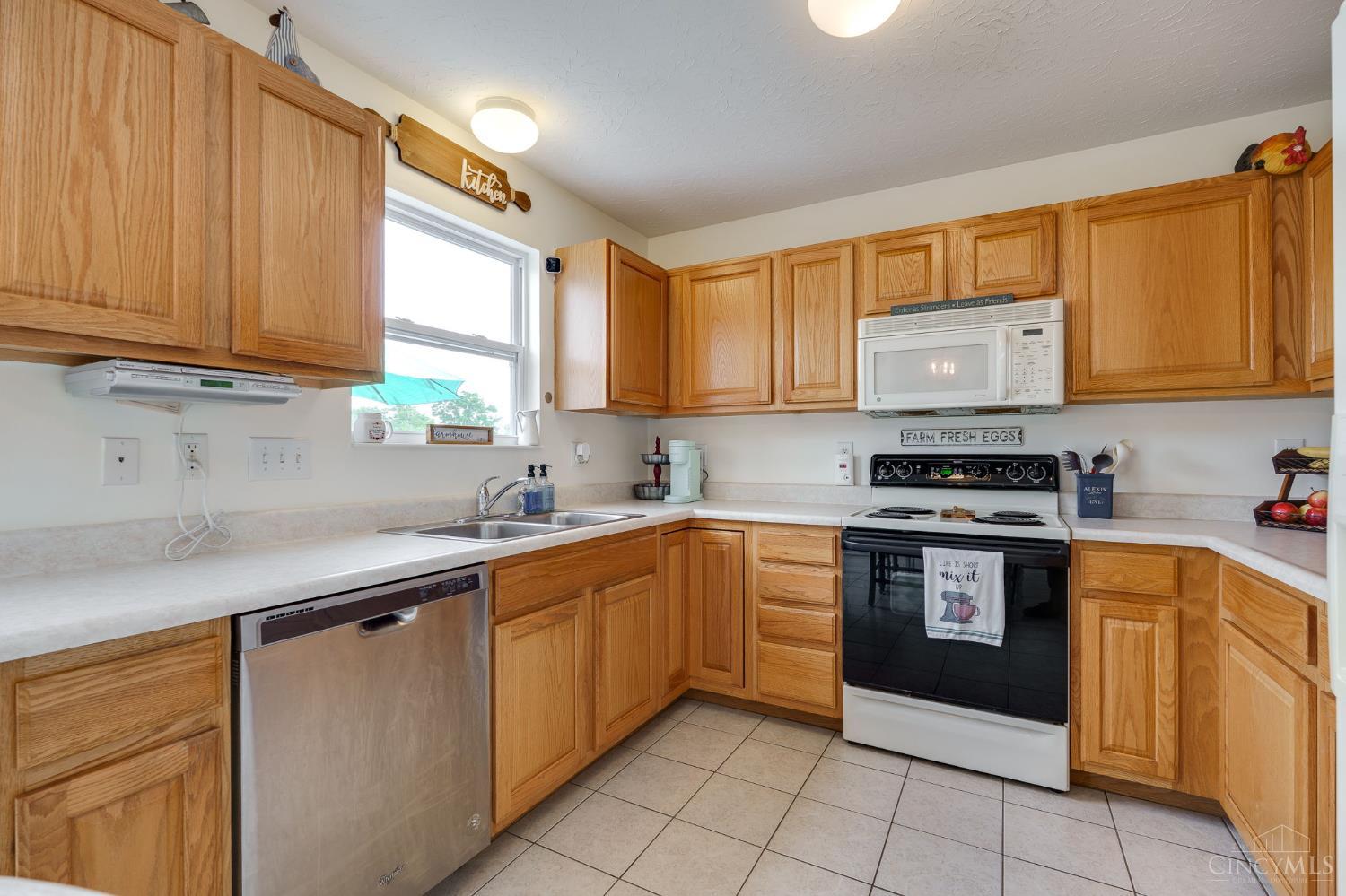1240 Carriage Hill Lane, Hamilton, Ohio image 15
