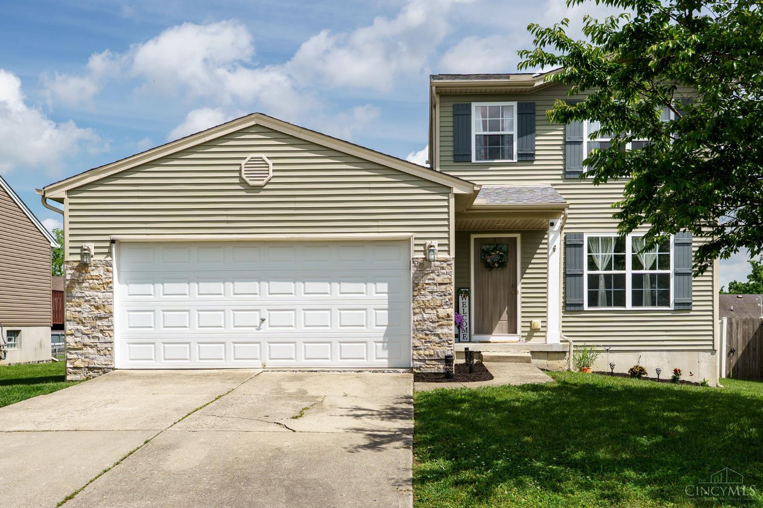 1240 Carriage Hill Lane, Hamilton, Ohio image 3