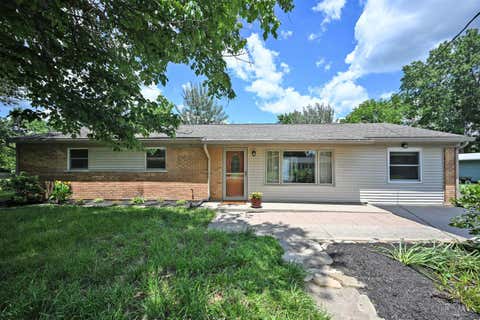 Photo of 1102 Heatherstone Way, Miami Township, OH 45150 (MLS # 1891294)
