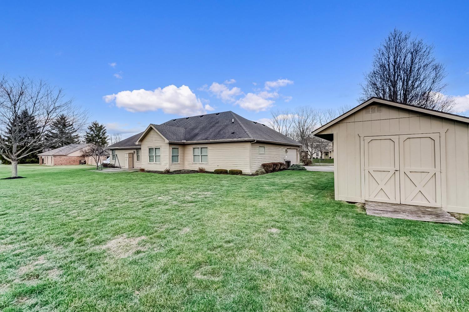 8955 Sycamore Trails Drive, Clearcreek Twp., Ohio image 36