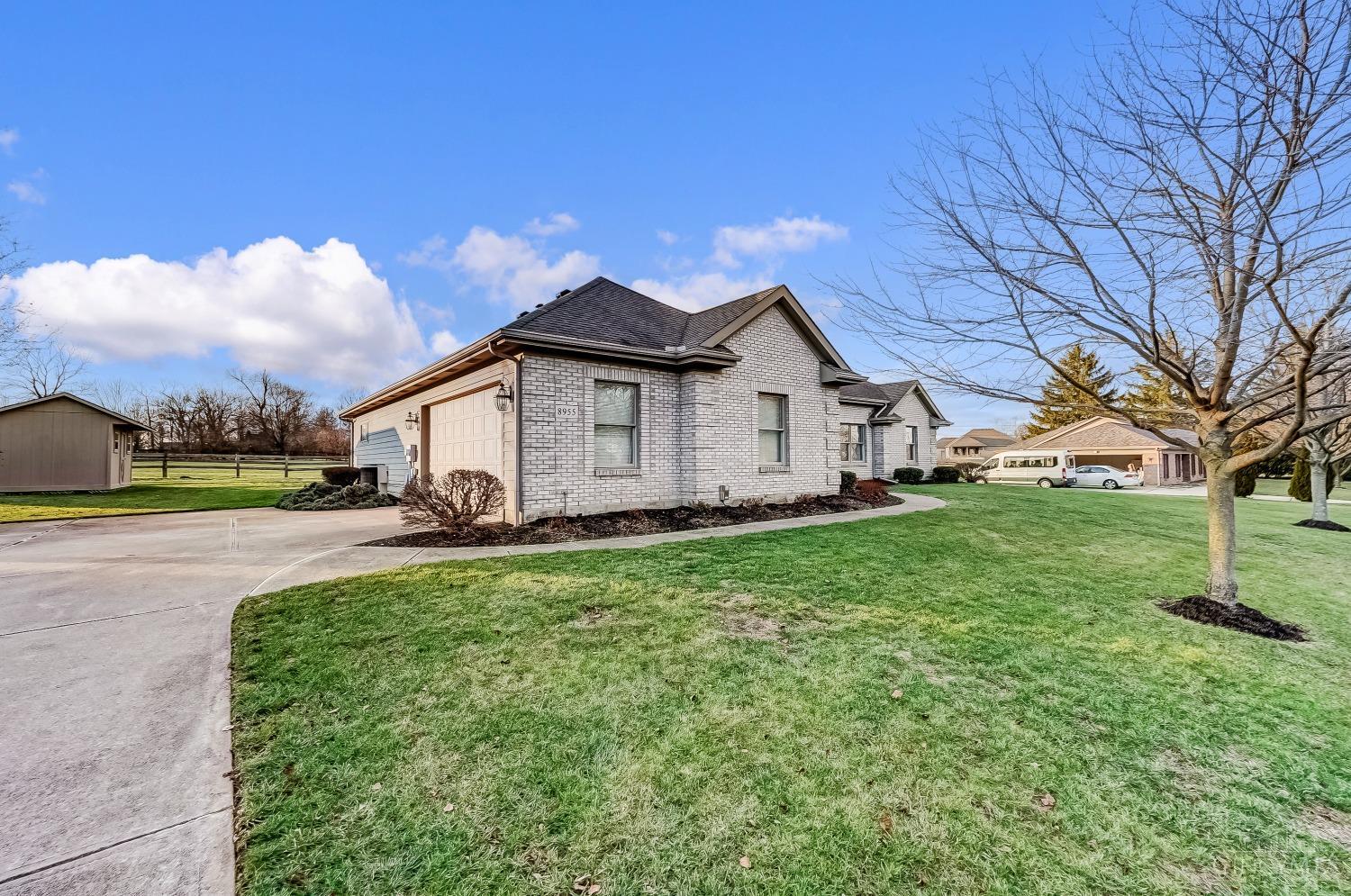 8955 Sycamore Trails Drive, Clearcreek Twp., Ohio image 39