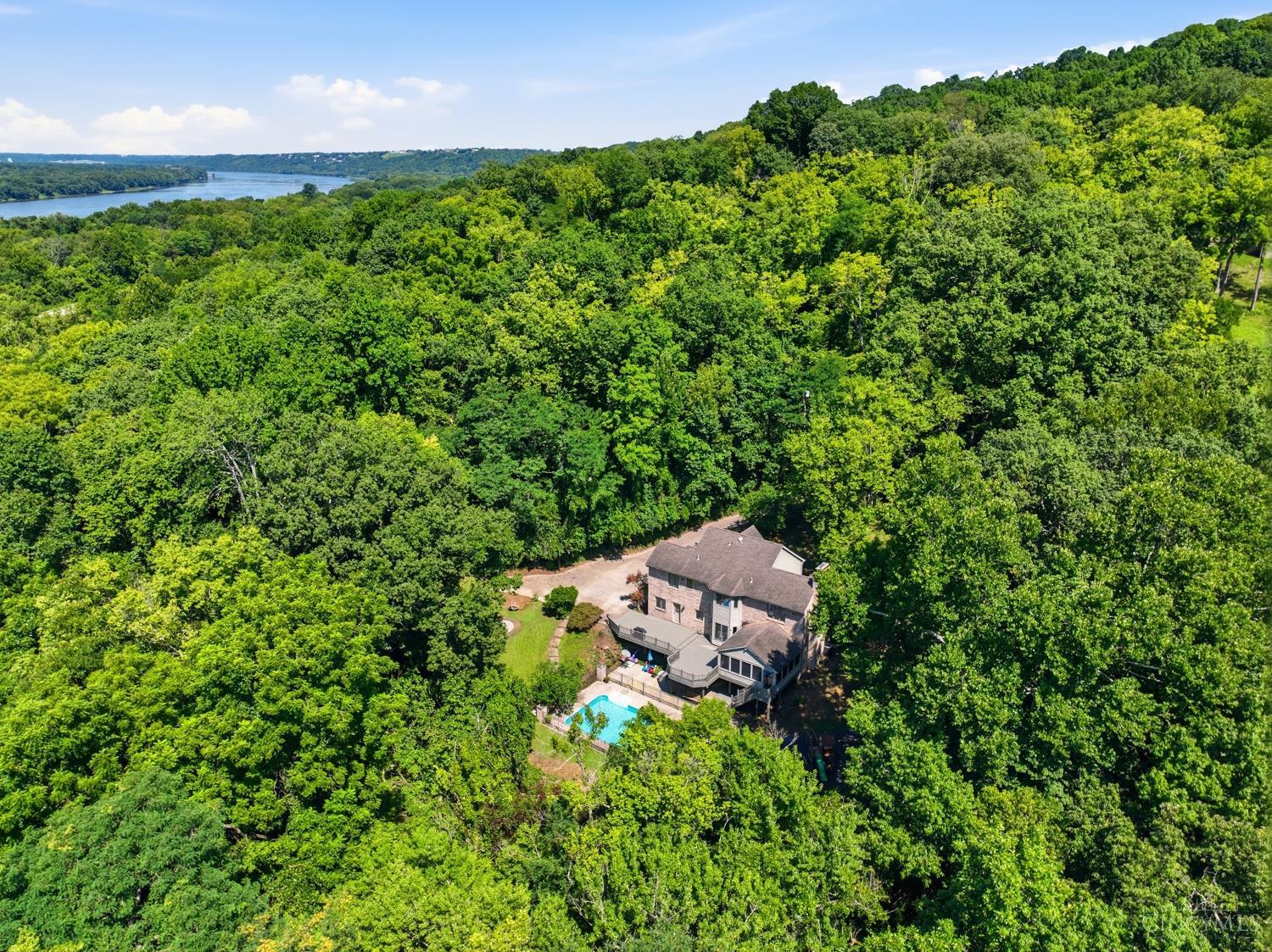 3282 Alpine Terrace