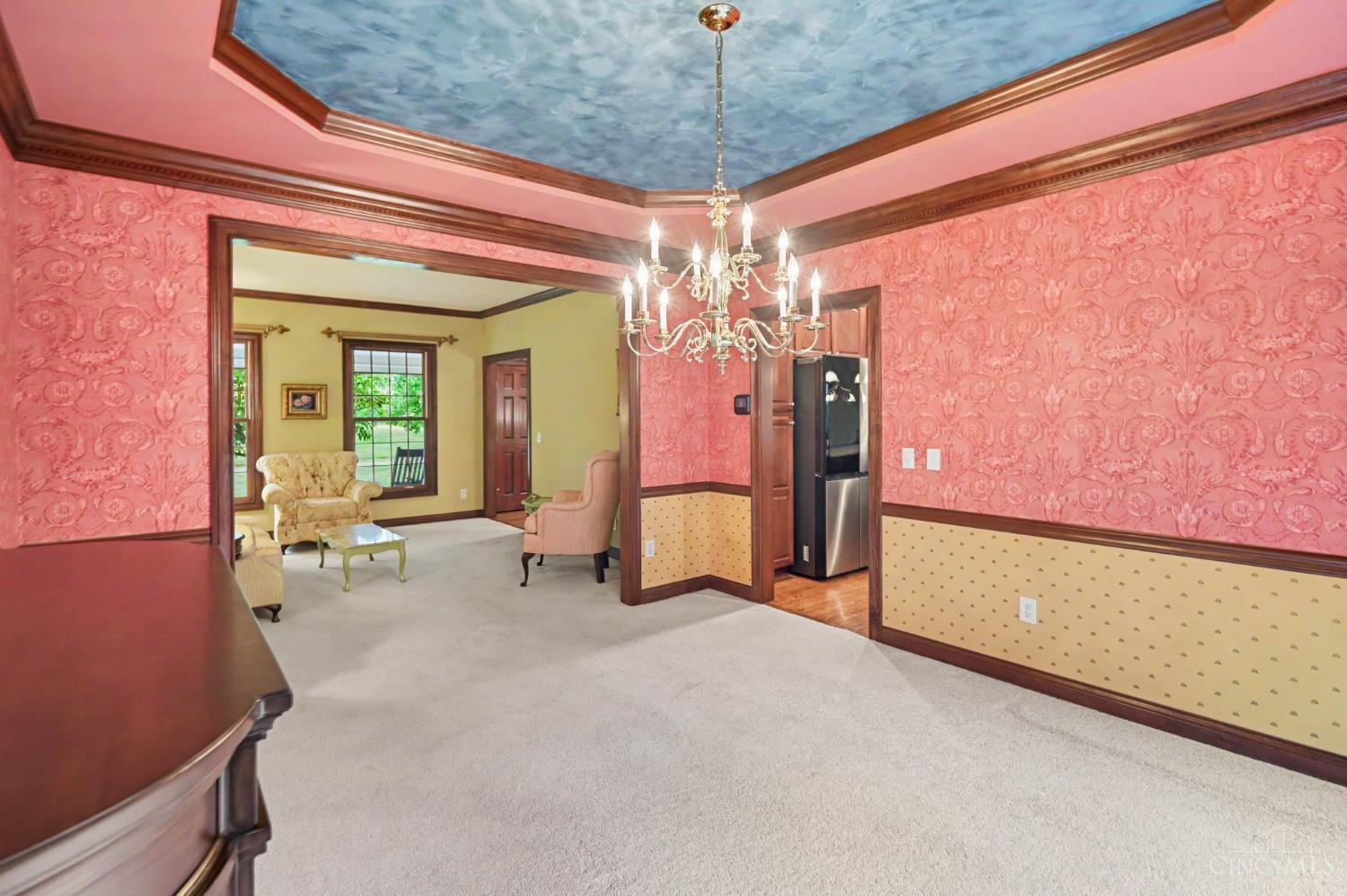 1247 Ridgewood Drive