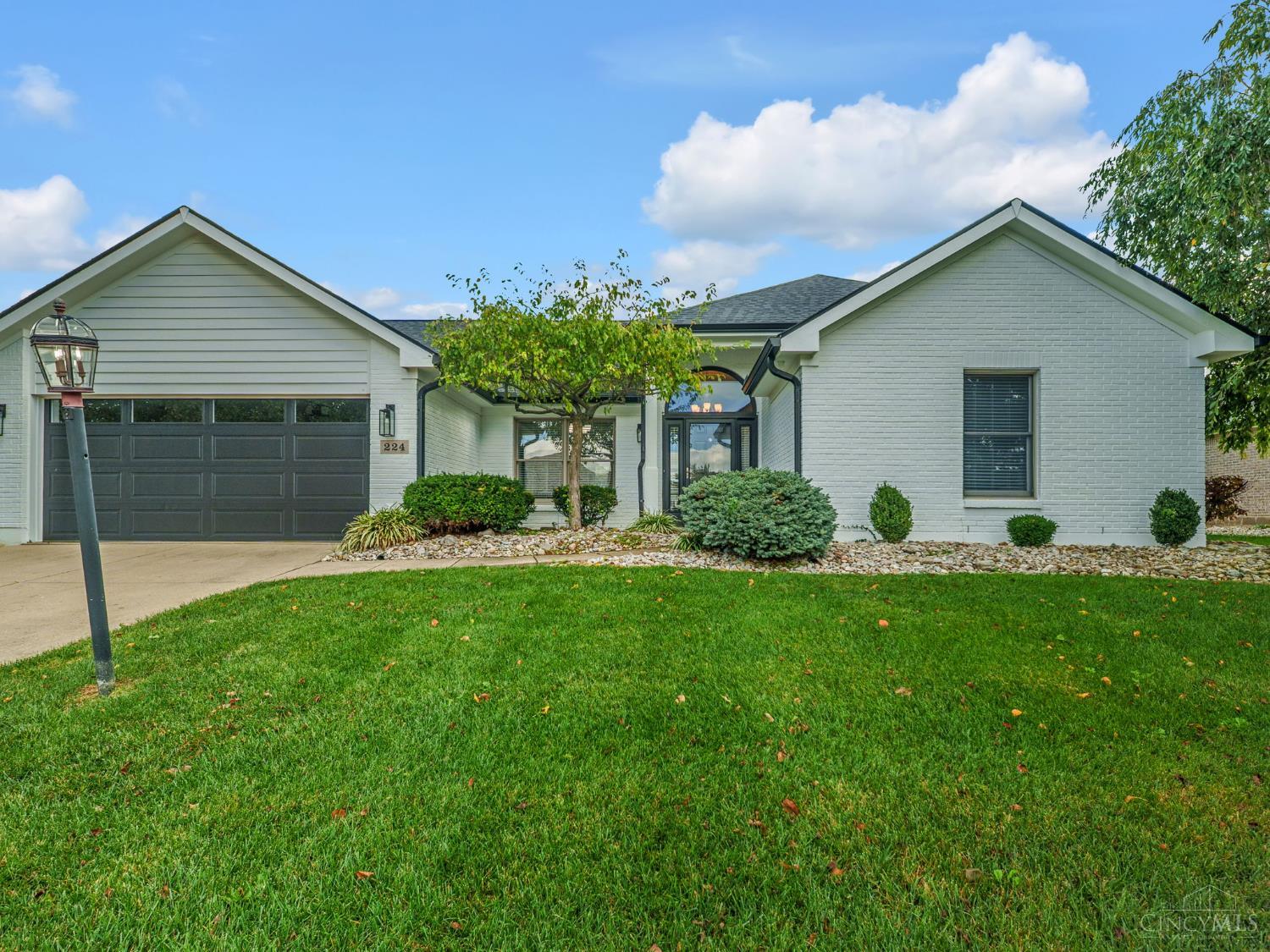 224 Crown Point
