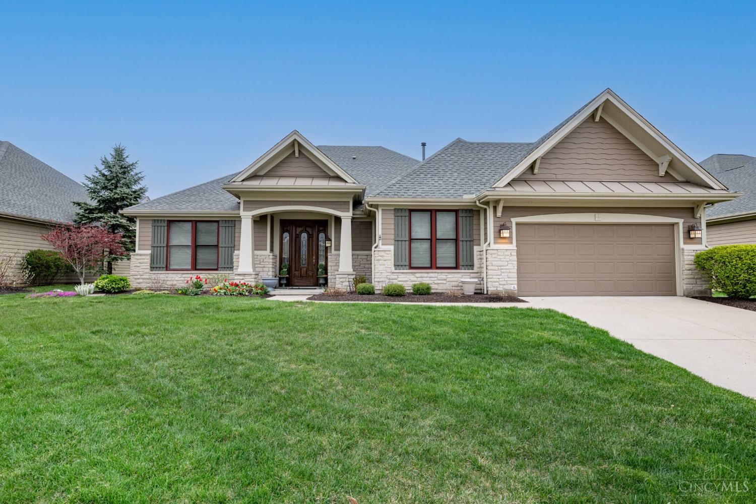 128 Harbour Drive, Springboro, Ohio image 1