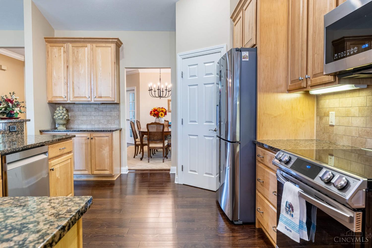 128 Harbour Drive, Springboro, Ohio image 11