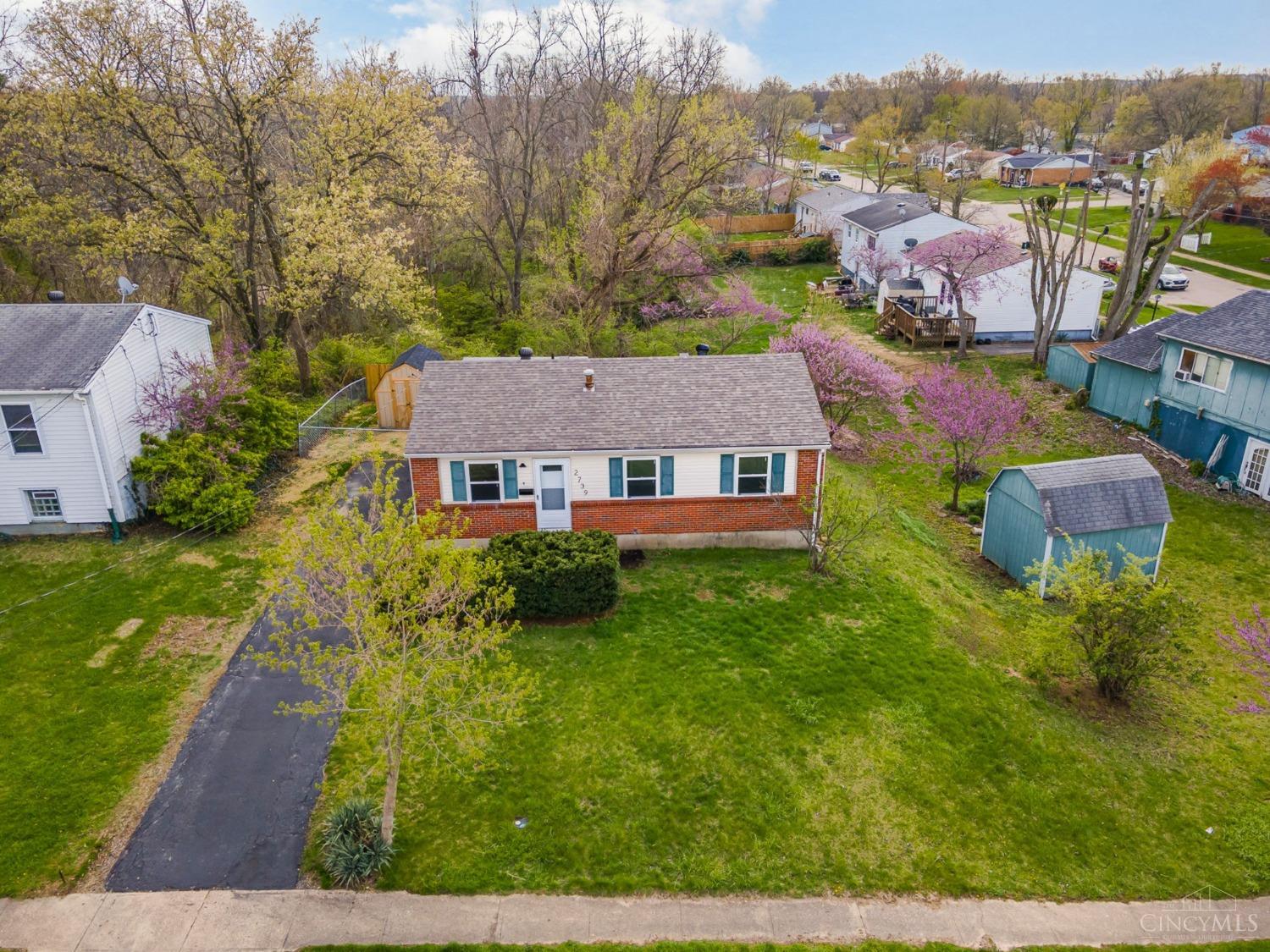 2739 Wheatfield Drive, Colerain Twp, Ohio image 2