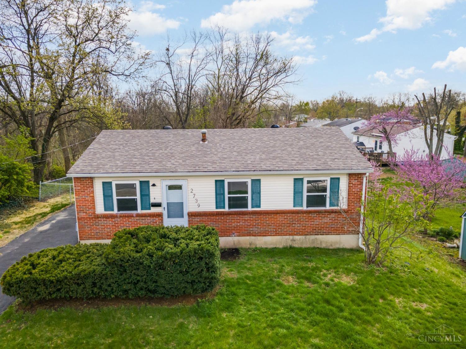 2739 Wheatfield Drive, Colerain Twp, Ohio image 1