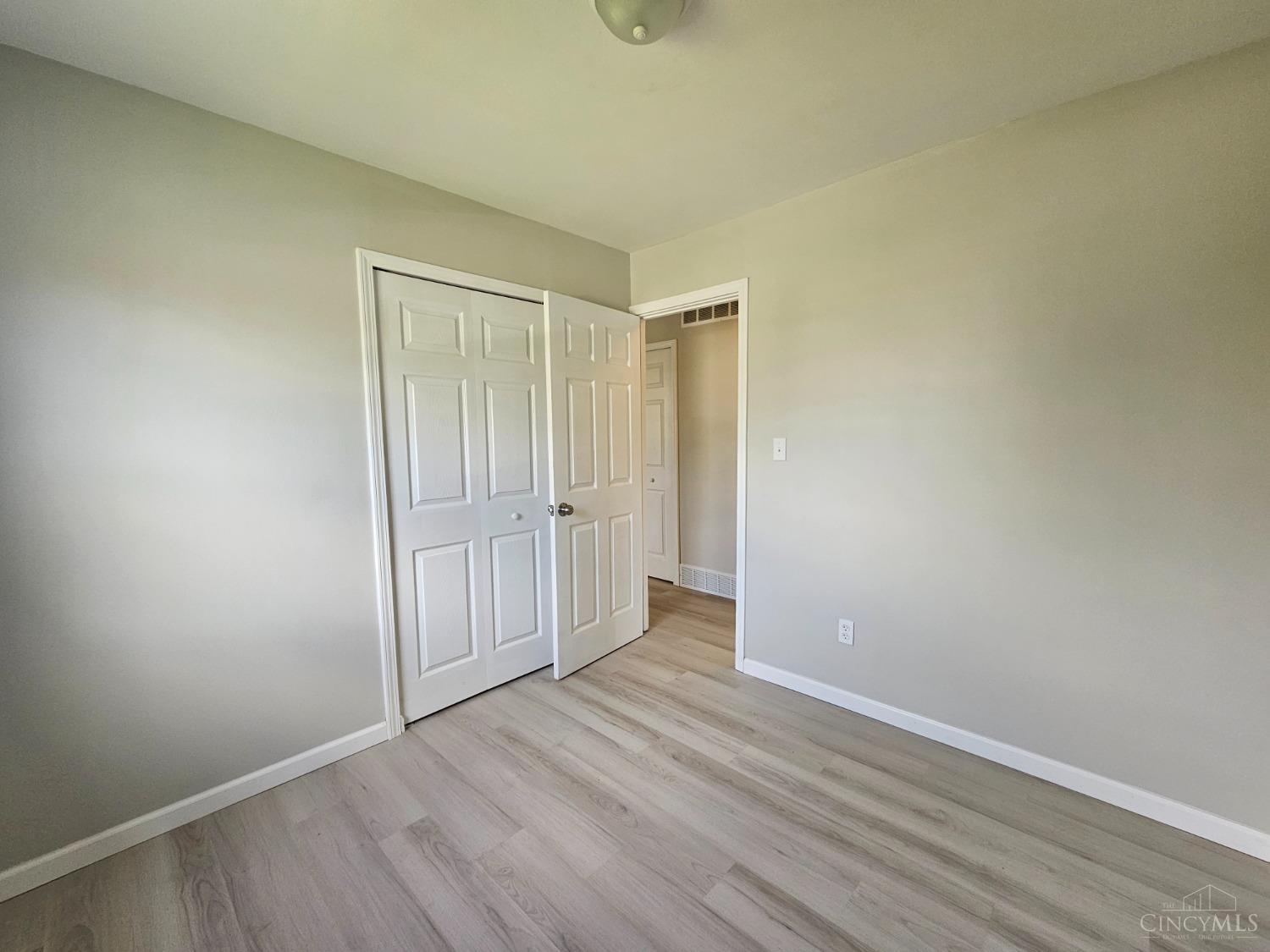2739 Wheatfield Drive, Colerain Twp, Ohio image 17