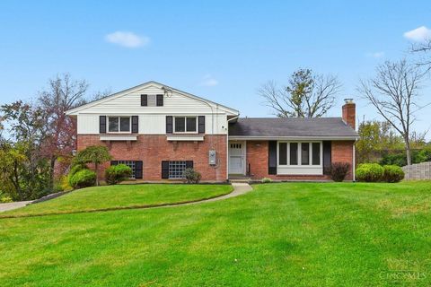 Homes For Sale - 10489 Cinderella Drive<br/> Montgomery, OH 45242