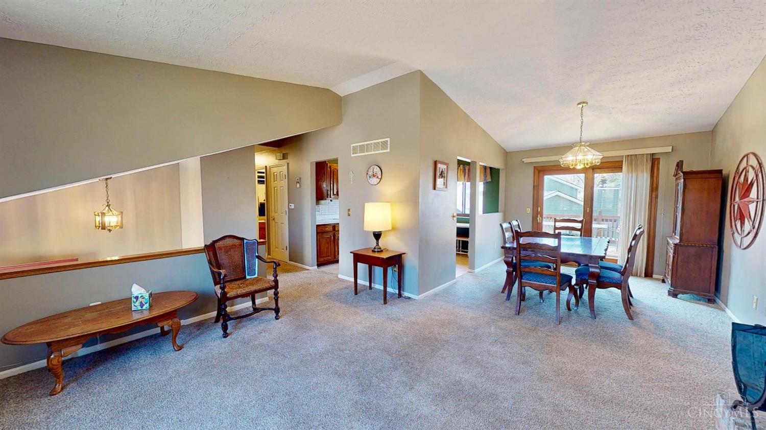 8195 Rollingwood Way, West Chester, Ohio image 6
