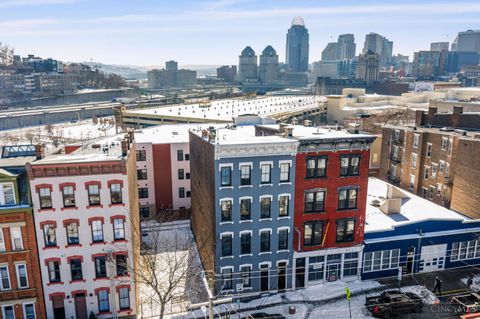 Photo of 551 E Thirteenth Street #4, Cincinnati, OH 45202 (MLS # 1868124)