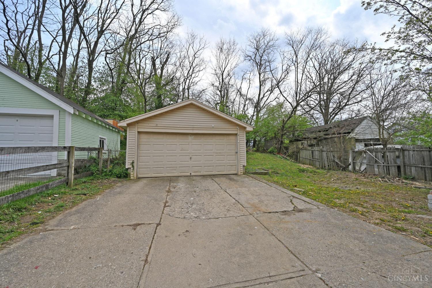 3749 Wieman Avenue, Cincinnati, Ohio image 23