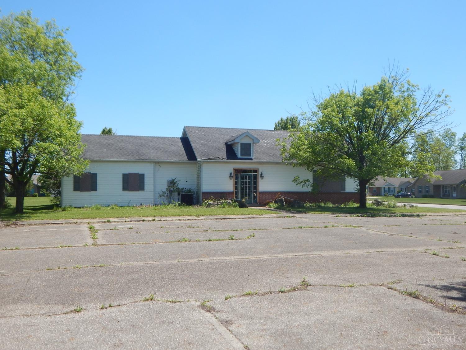 606 Silverado Drive, Wilmington, Ohio image 1