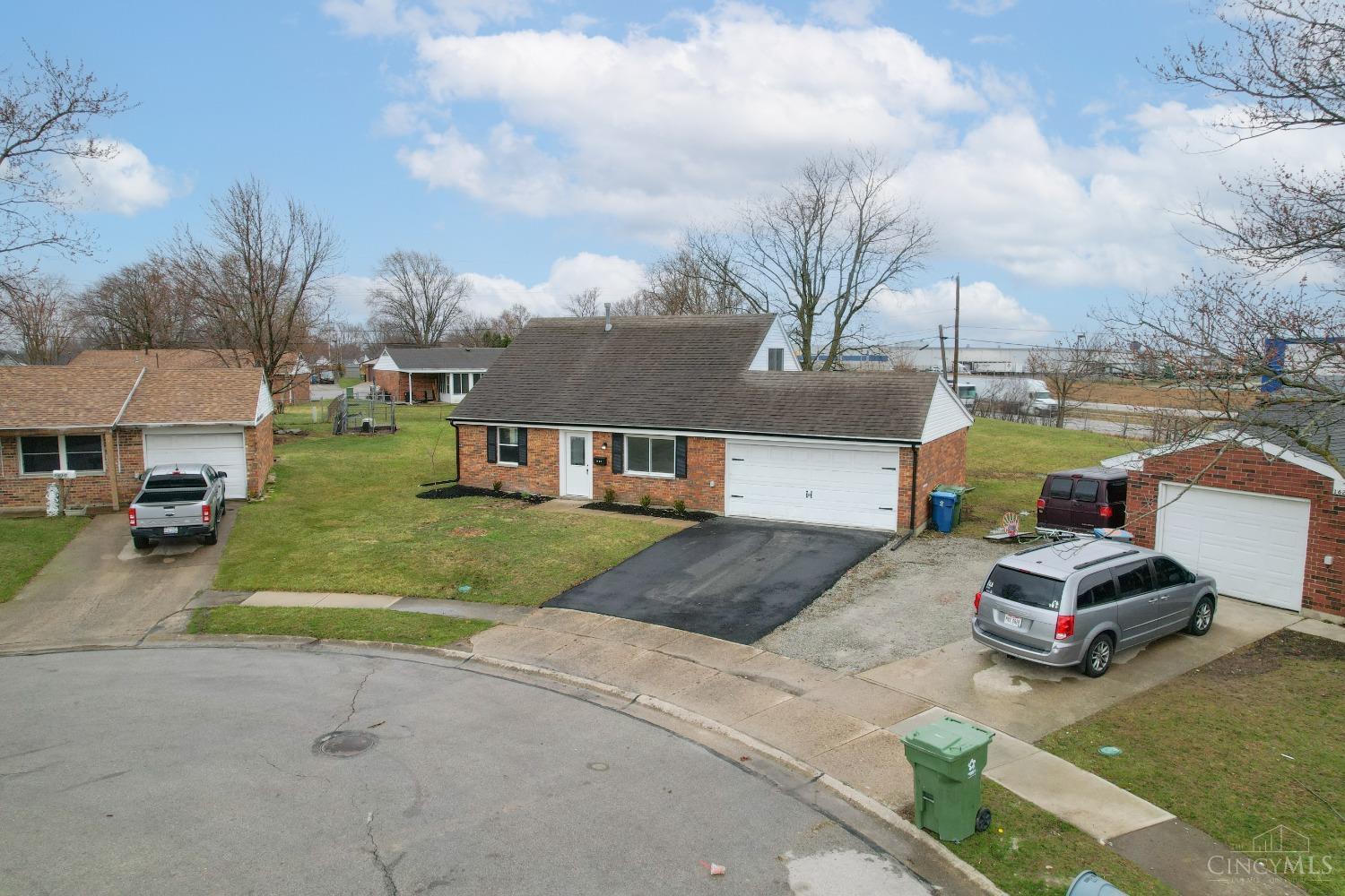1623 Willow Place, Sidney, Ohio image 2