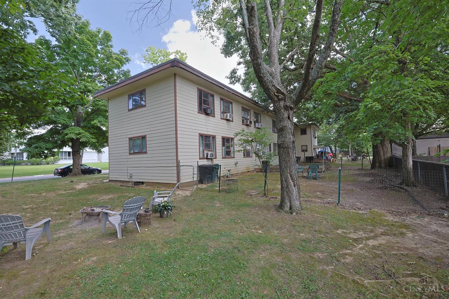 25 Farragut Road