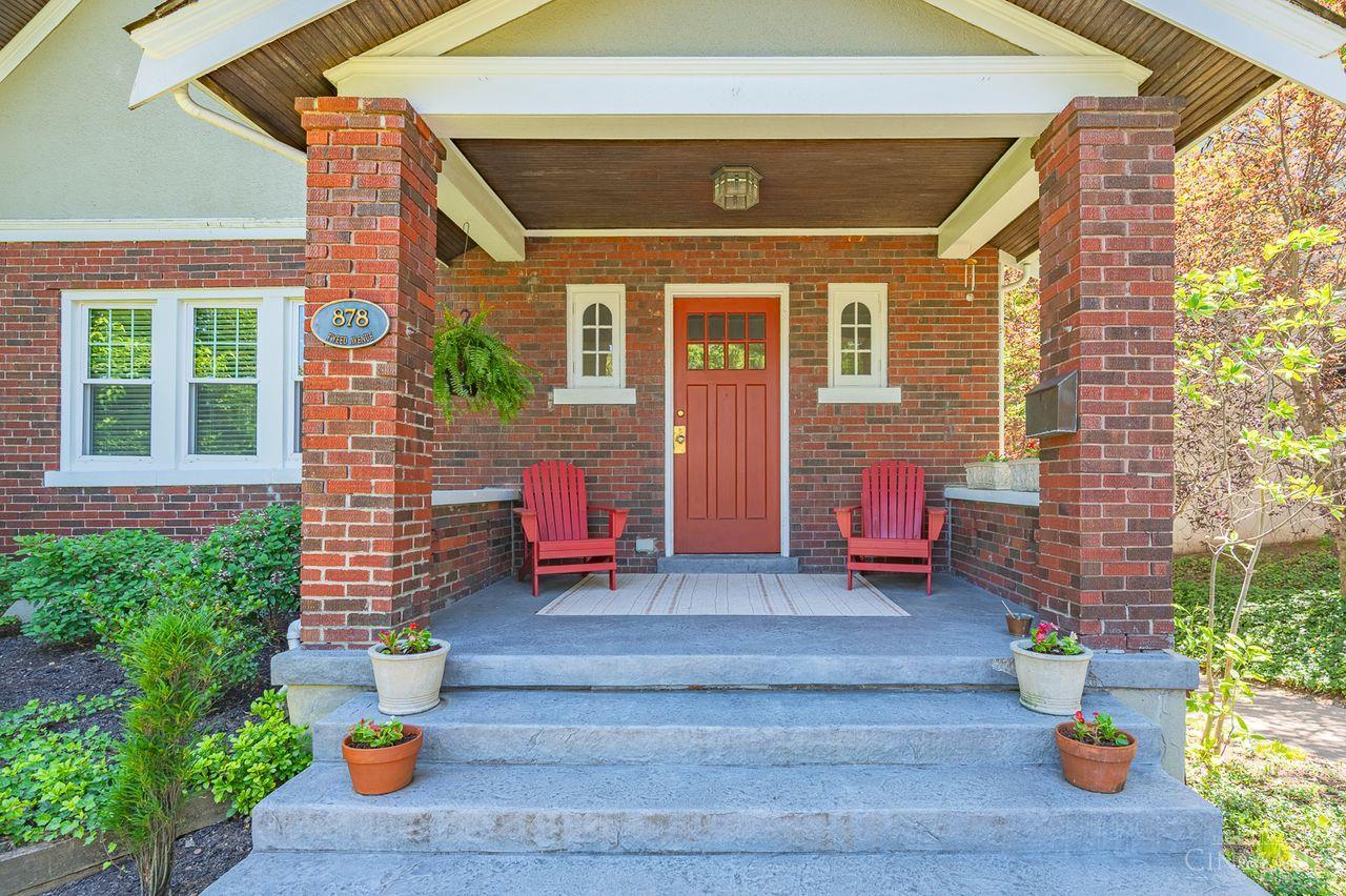 878 Tweed Avenue