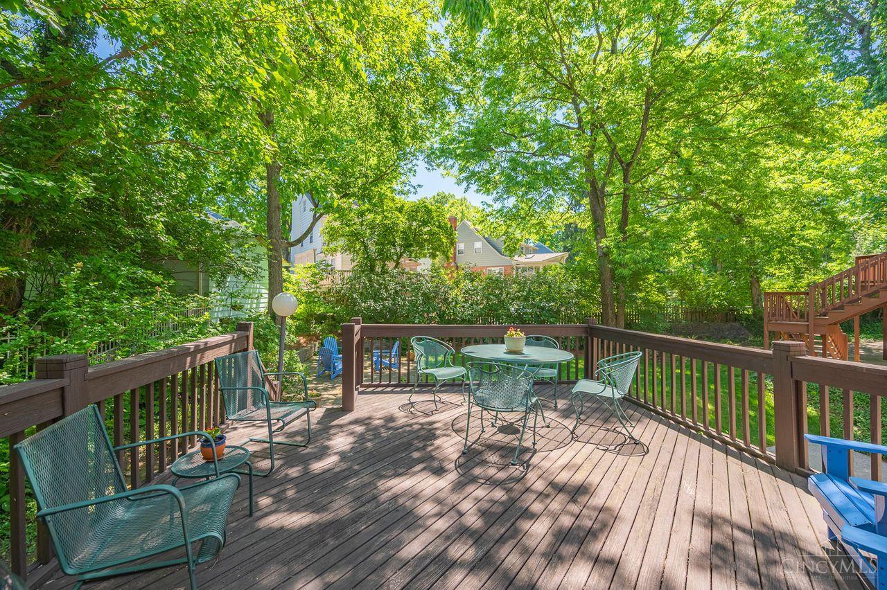 878 Tweed Avenue