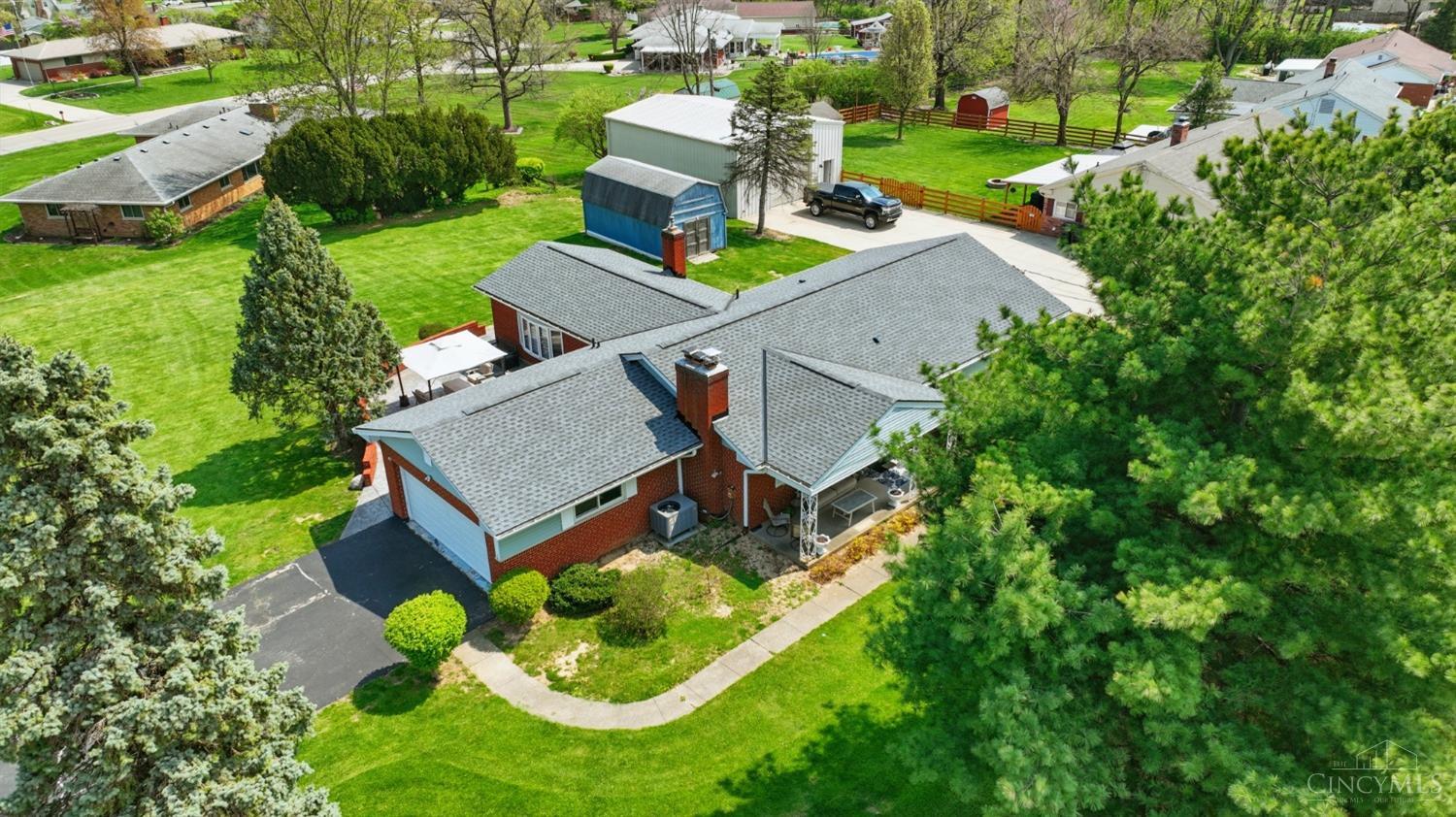 11686 Pippin Road, Colerain Twp, Ohio image 1