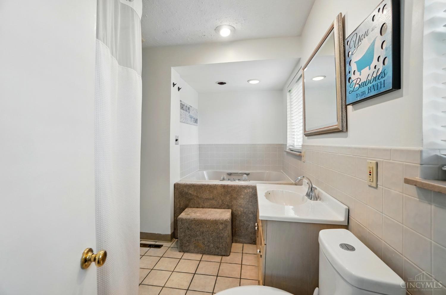 11686 Pippin Road, Colerain Twp, Ohio image 36