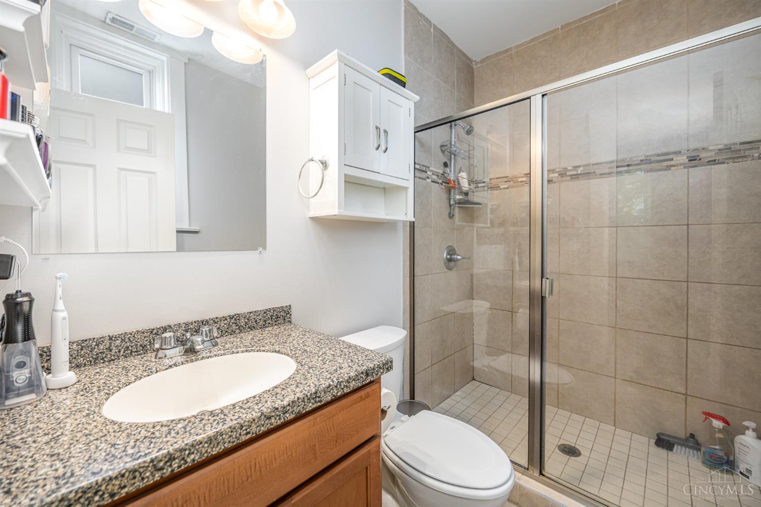 709 E Mcmillan Street #1, Cincinnati, Ohio image 17