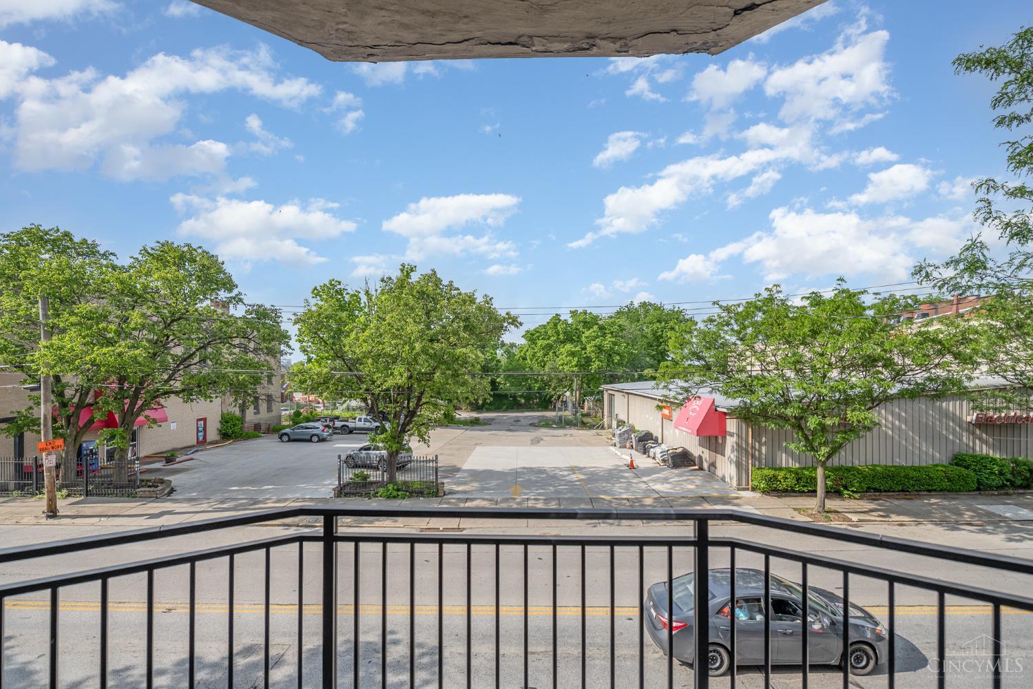 709 E Mcmillan Street #1, Cincinnati, Ohio image 24