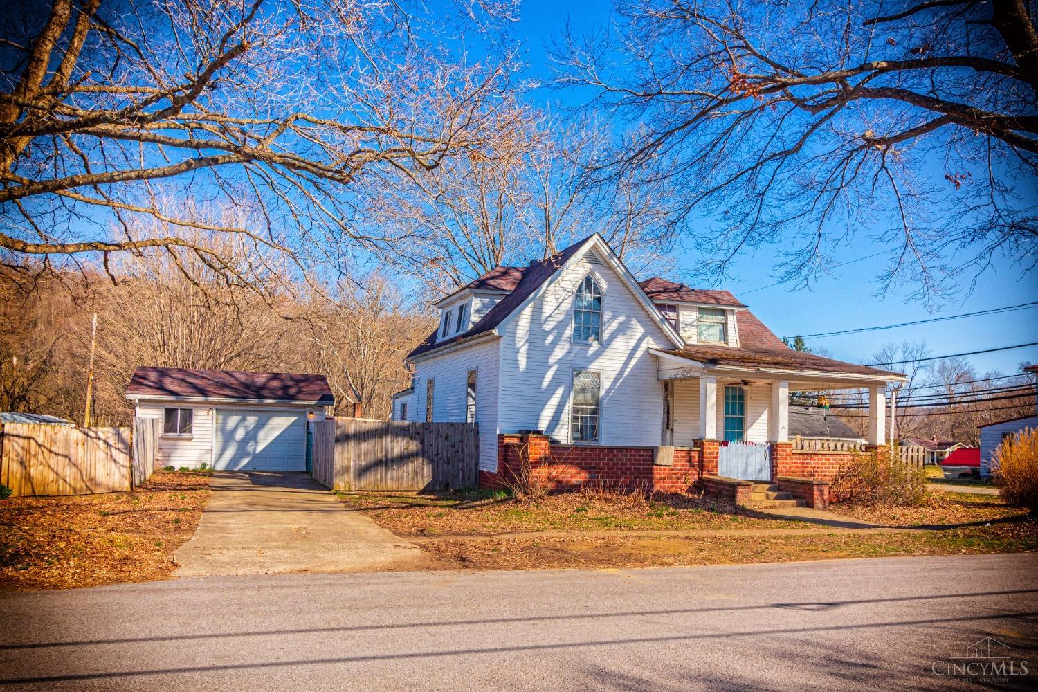 21 W Eighth Street, Manchester, Ohio image 1