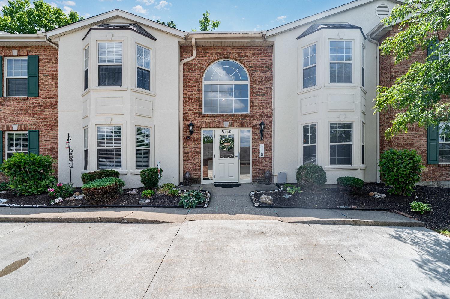 5440 Asbury Lake Drive 9