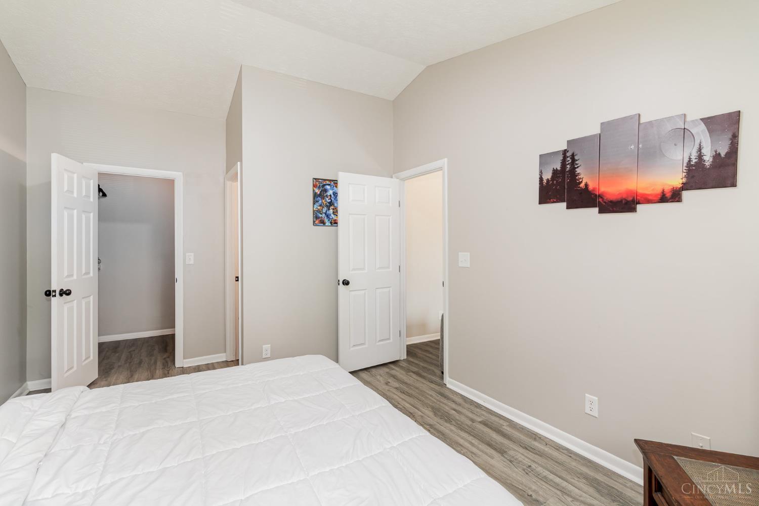 5985 Meadow Creek Drive #9, Miami Twp, Ohio image 15