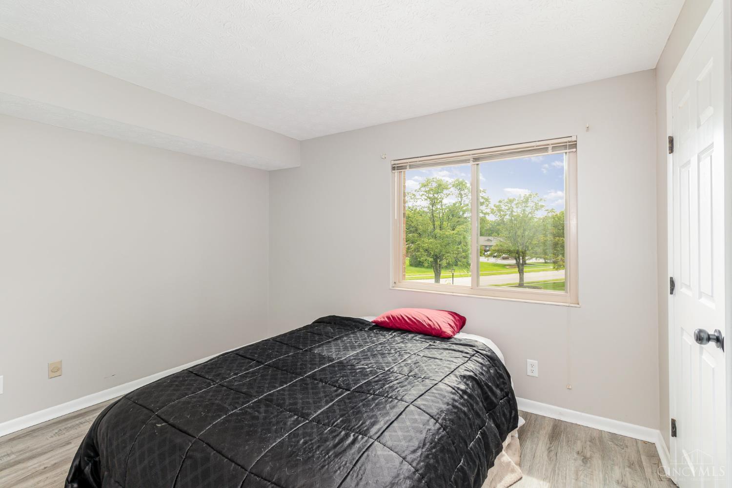 5985 Meadow Creek Drive #9, Miami Twp, Ohio image 19