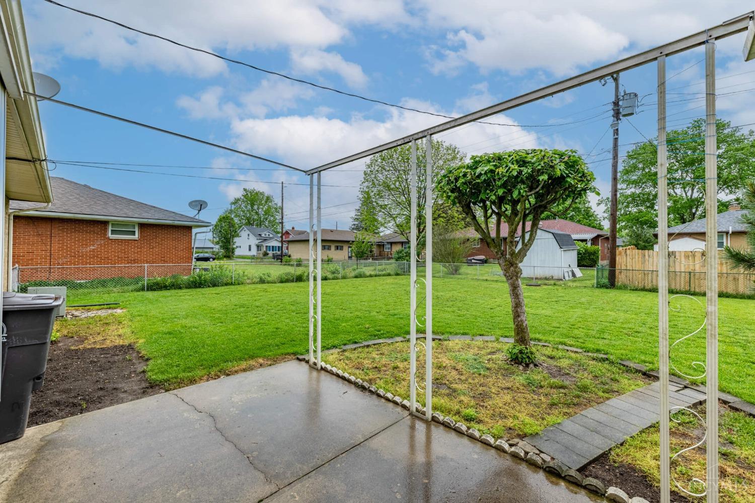 West Carrollton, Ohio 45449, United States, 3 Bedrooms Bedrooms, ,1 BathroomBathrooms,Residential,Pending,124025