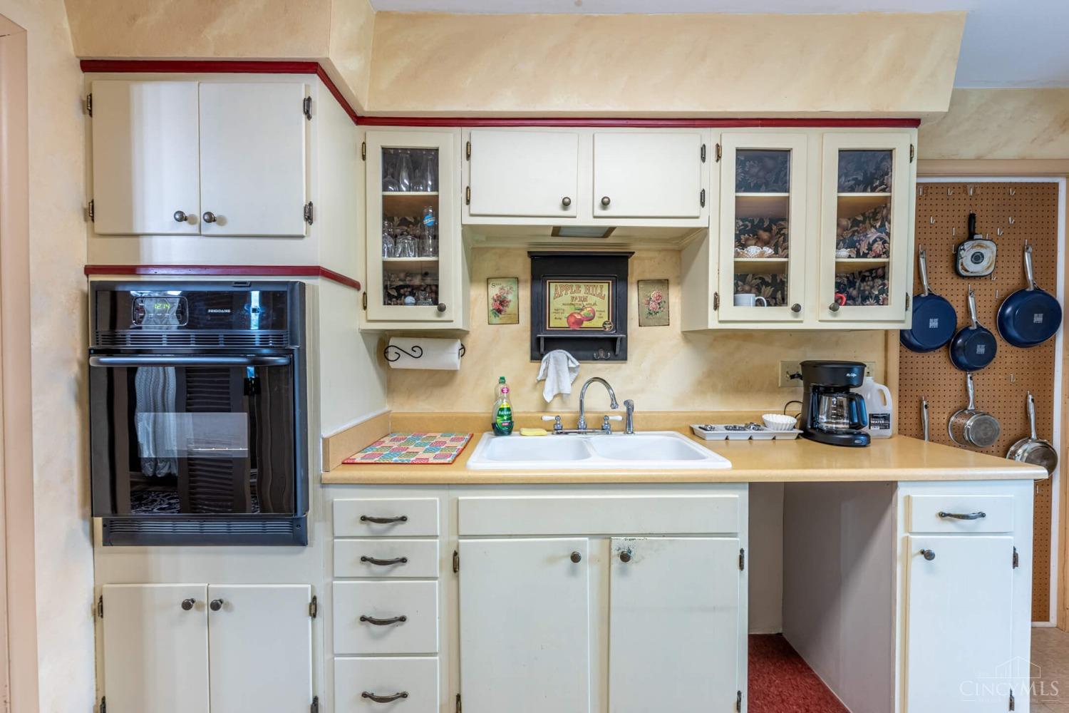 West Carrollton, Ohio 45449, United States, 3 Bedrooms Bedrooms, ,1 BathroomBathrooms,Residential,Pending,124025