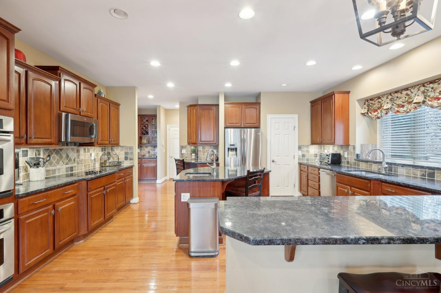 4381 Dorchester Court, West Chester, Ohio image 17