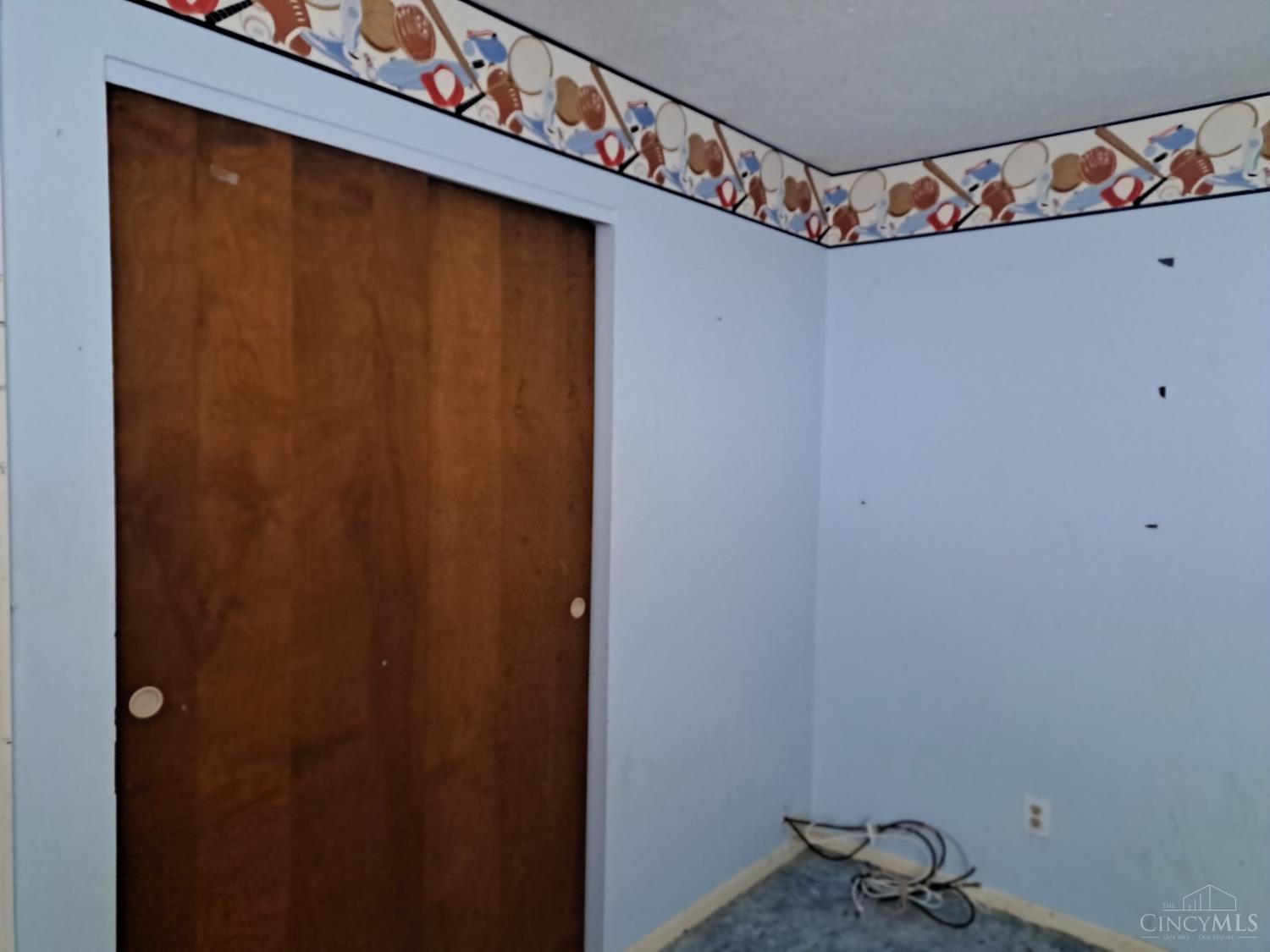9697 Dunraven Drive, Colerain Twp, Ohio image 14