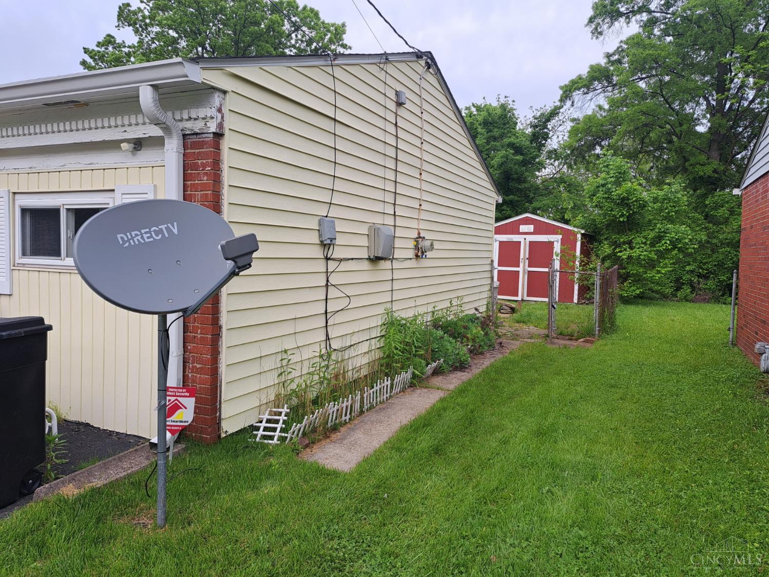 9697 Dunraven Drive, Colerain Twp, Ohio image 2