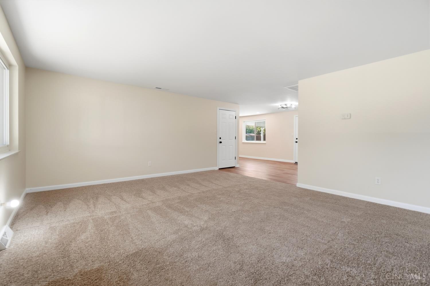 1031 Winding Way