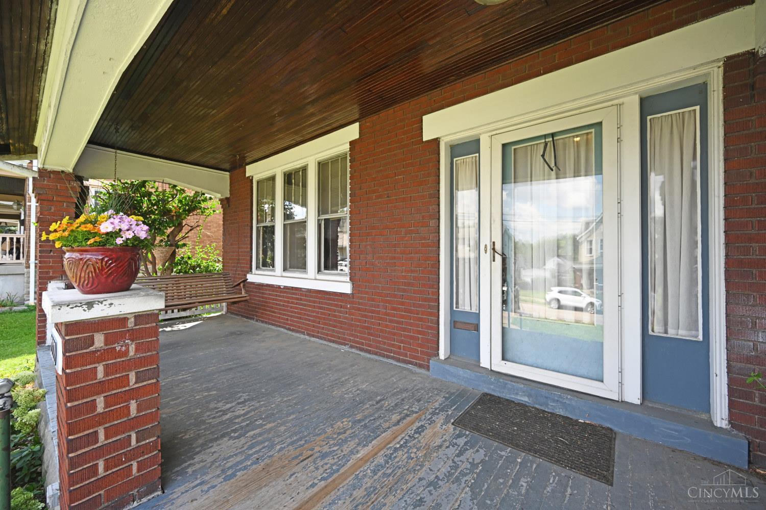 2229 Feldman Avenue
