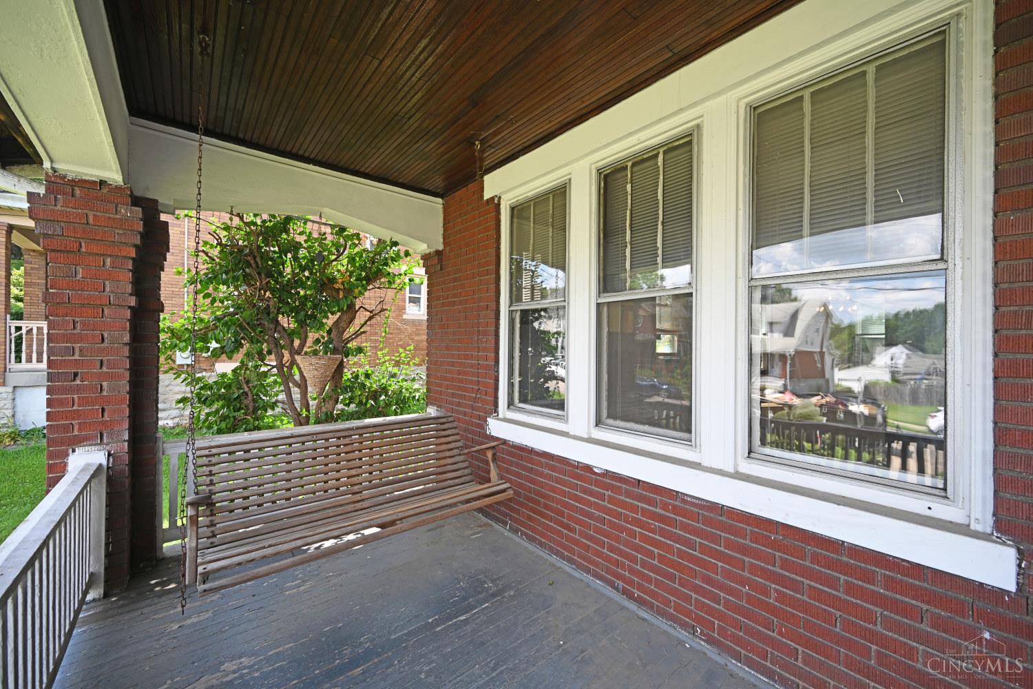 2229 Feldman Avenue