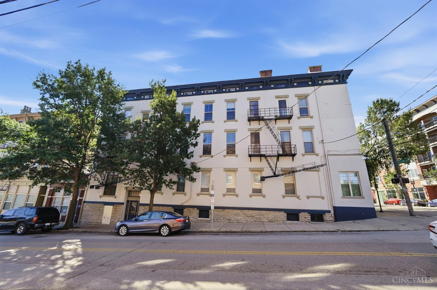 5 E University Avenue