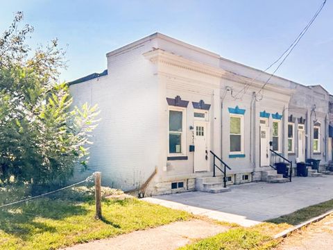 Photo of 4231 Eastern Avenue, Cincinnati, OH 45226 (MLS # 1854677)