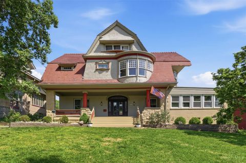 Photo of 1006 Lenox Place, Cincinnati, OH 45229 (MLS # 1876693)