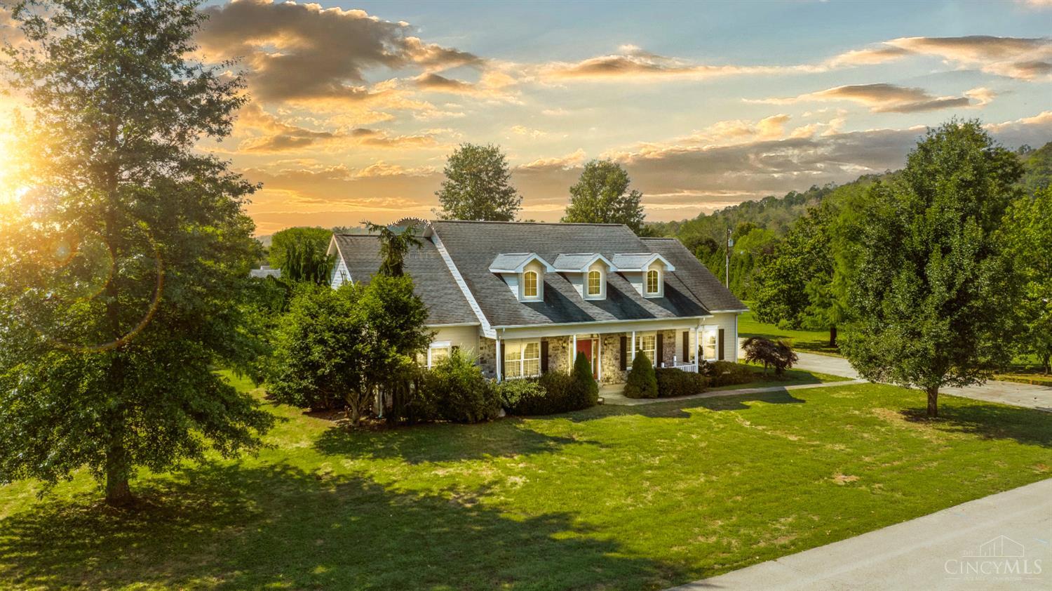 859 Valley Vista Drive