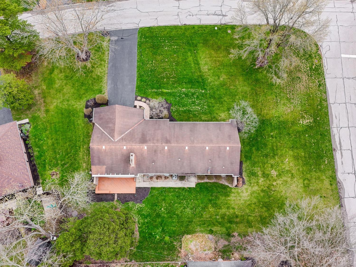 9509 Croton Drive, Montgomery, Ohio image 49