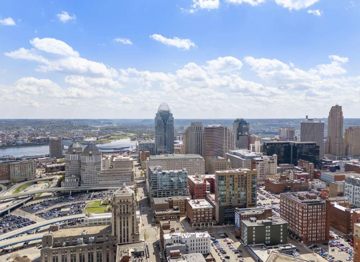 813 Broadway Street 204