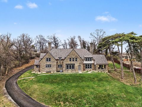 Photo of 740 N Fred Shuttlesworth Circle, Cincinnati, OH 45229 (MLS # 1873236)